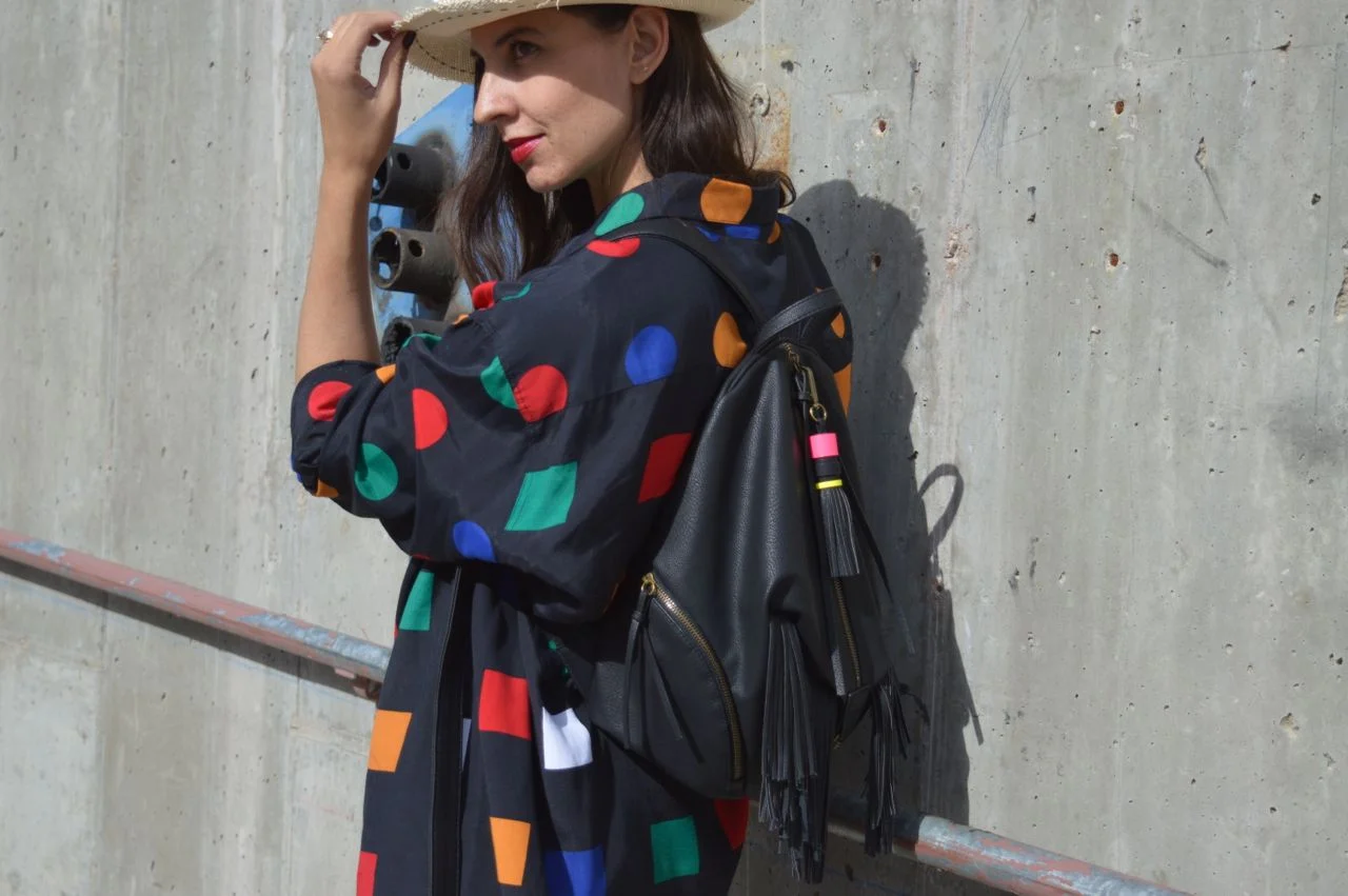 vintage-shapes-limited-blouse-1.jpg