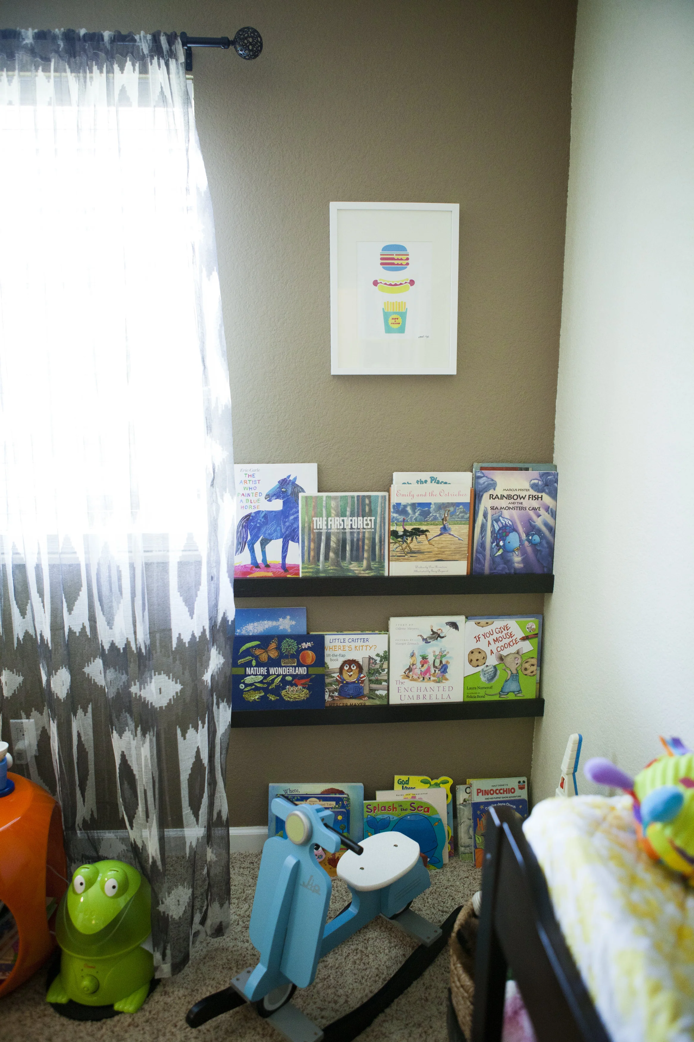 nursery-book-shelves.jpg