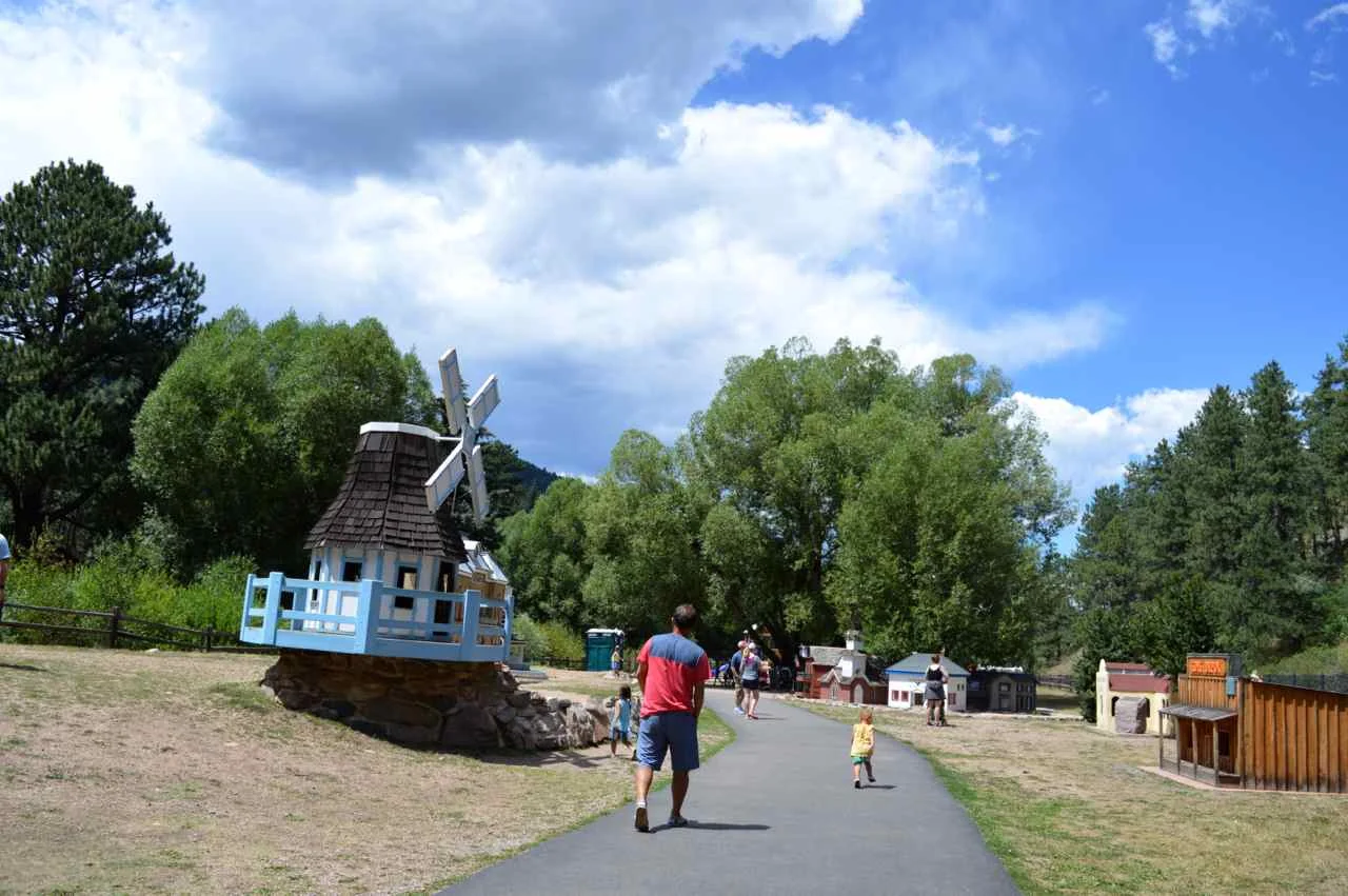 tiny-town-19.jpg