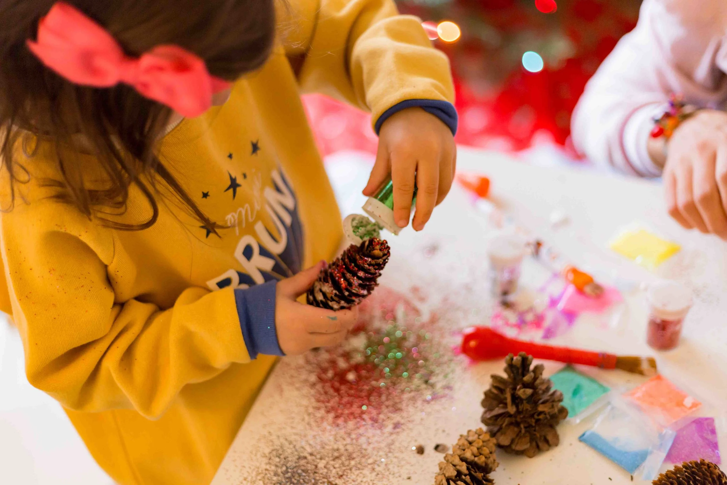 glitter-pinecones-5.jpg