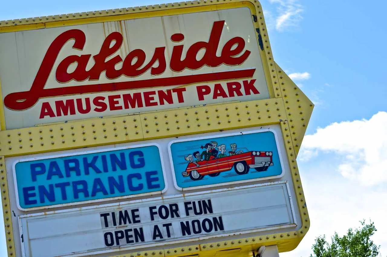 Lakeside-Amusement-Park-Denver-Colorado-2.jpg