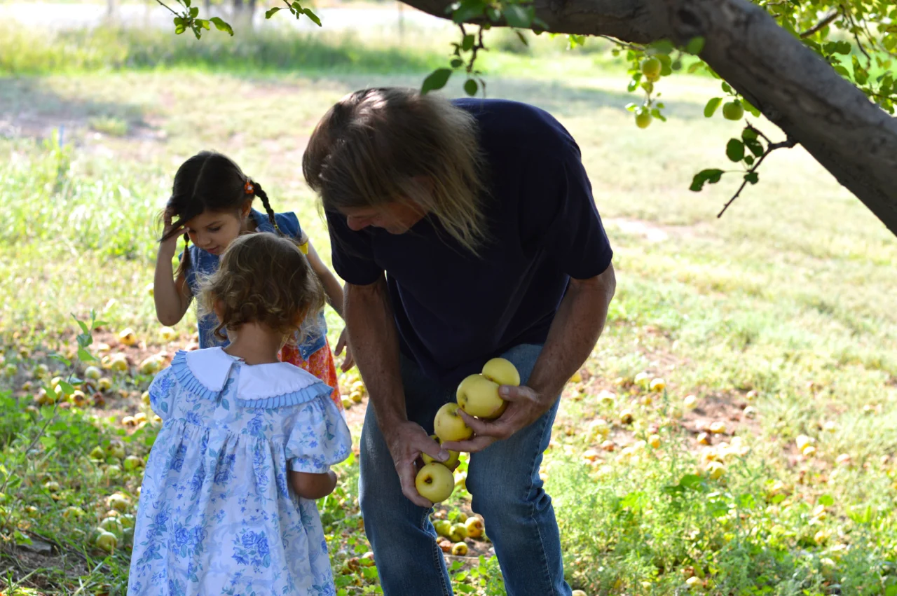 Apple-Picking-in-Colorado-6.jpg