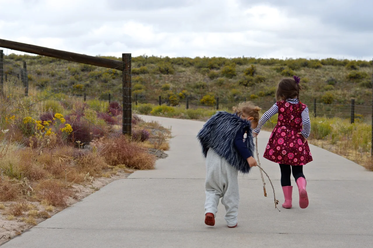 Nature-Walk-with-Toddlers-in-Colorado-3.jpg