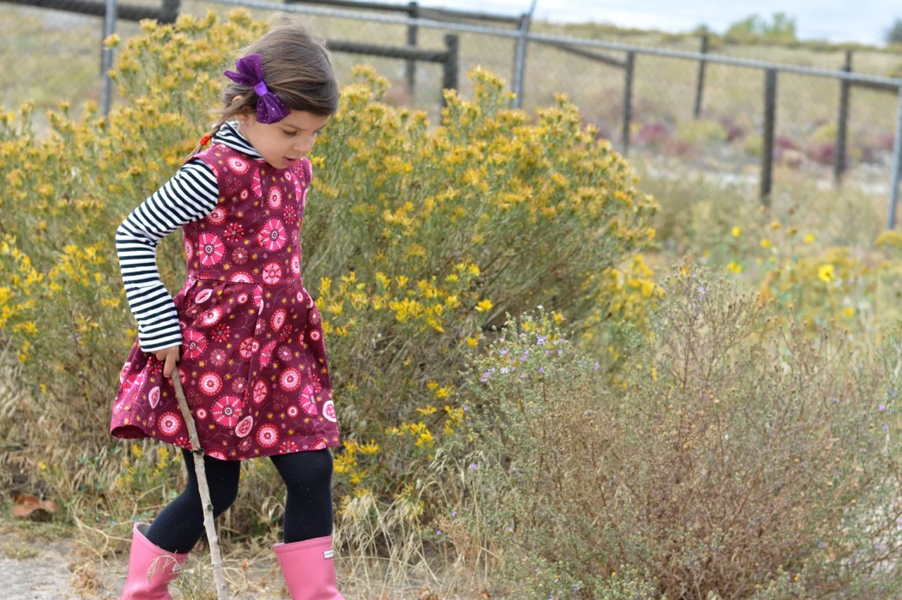Nature-Walk-with-Toddlers-in-Colorado-8.jpg
