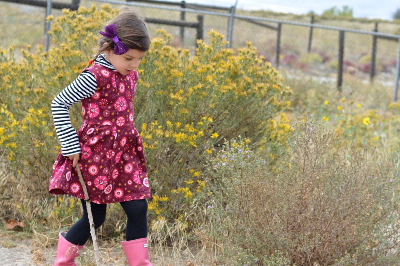 Nature-Walk-with-Toddlers-in-Colorado-8.jpg