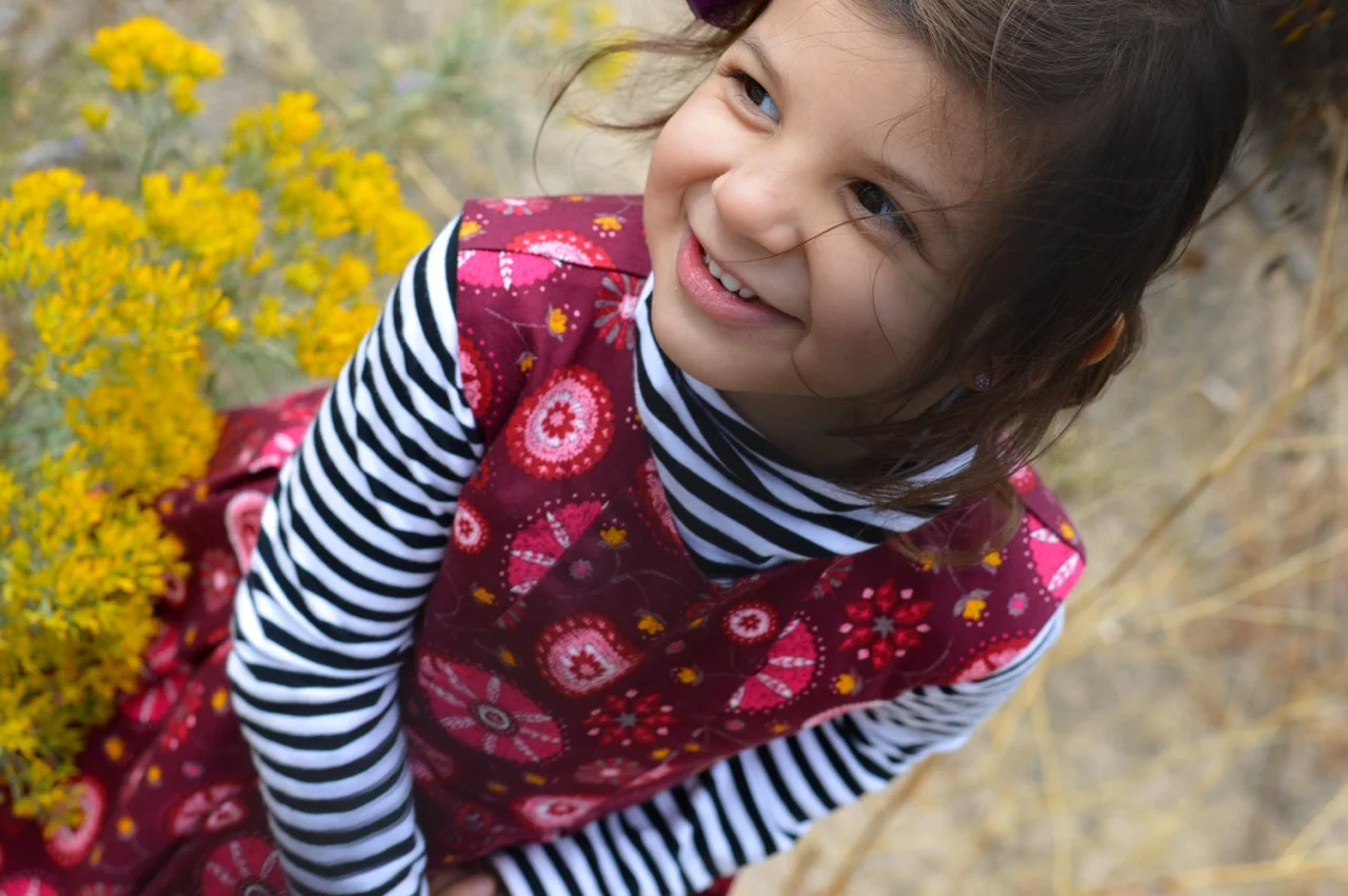 Nature-Walk-with-Toddlers-in-Colorado-10.jpg