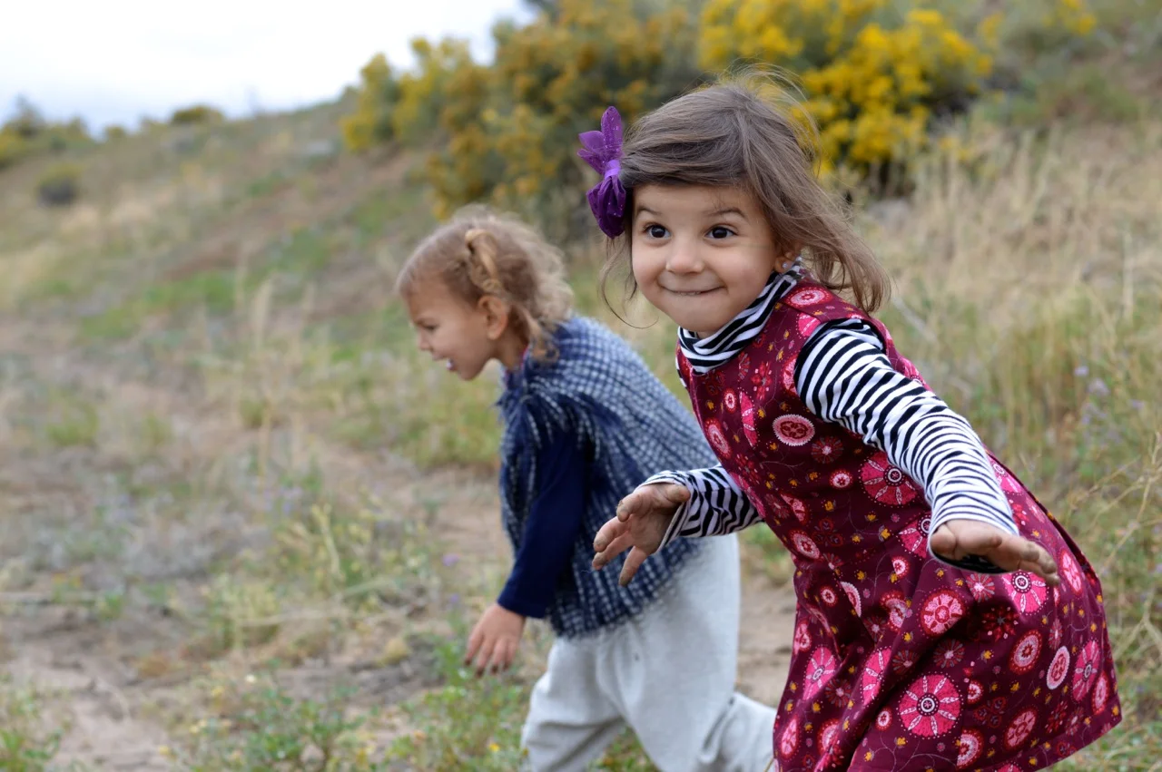 Nature-Walk-with-Toddlers-in-Colorado-27.jpg