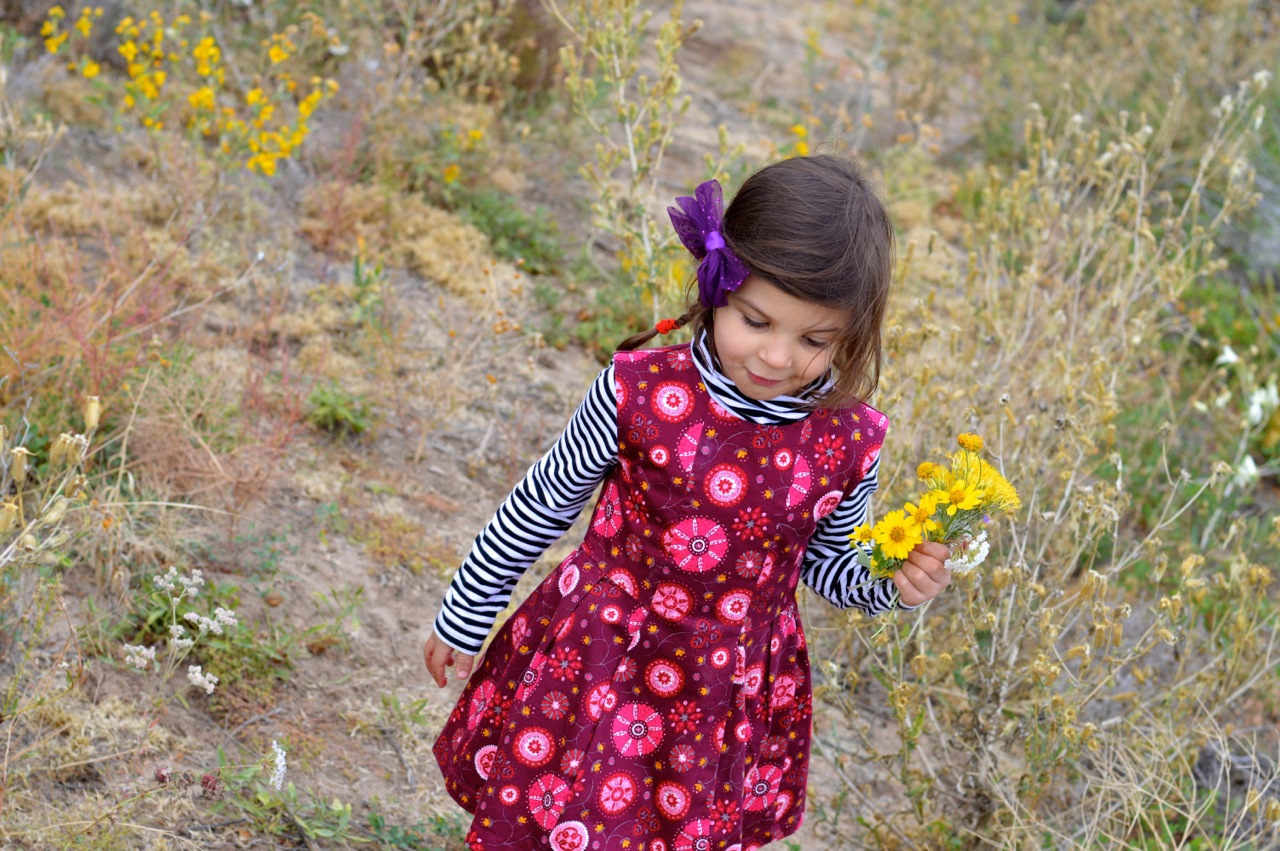 Nature-Walk-with-Toddlers-in-Colorado-68.jpg