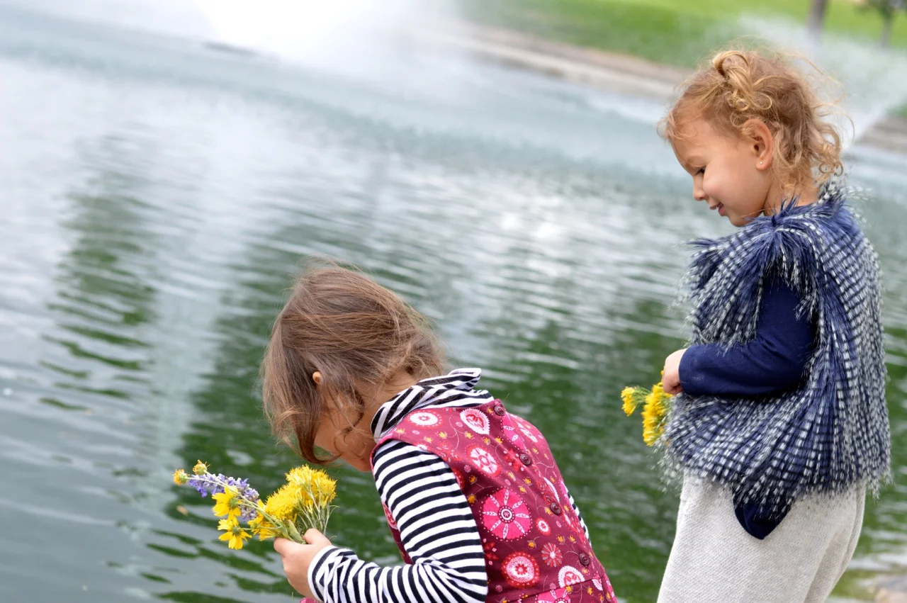 Nature-Walk-with-Toddlers-in-Colorado-72.jpg