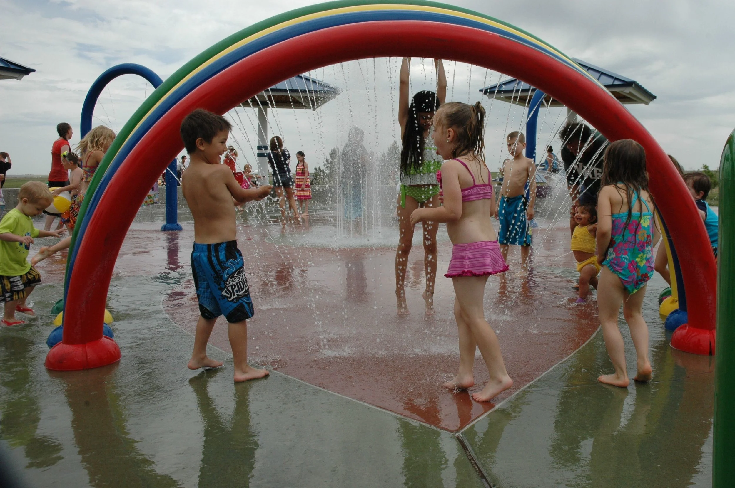 splash red arch