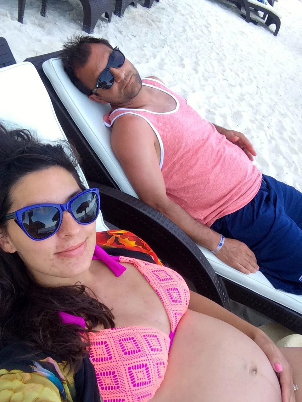 bm beach selfie