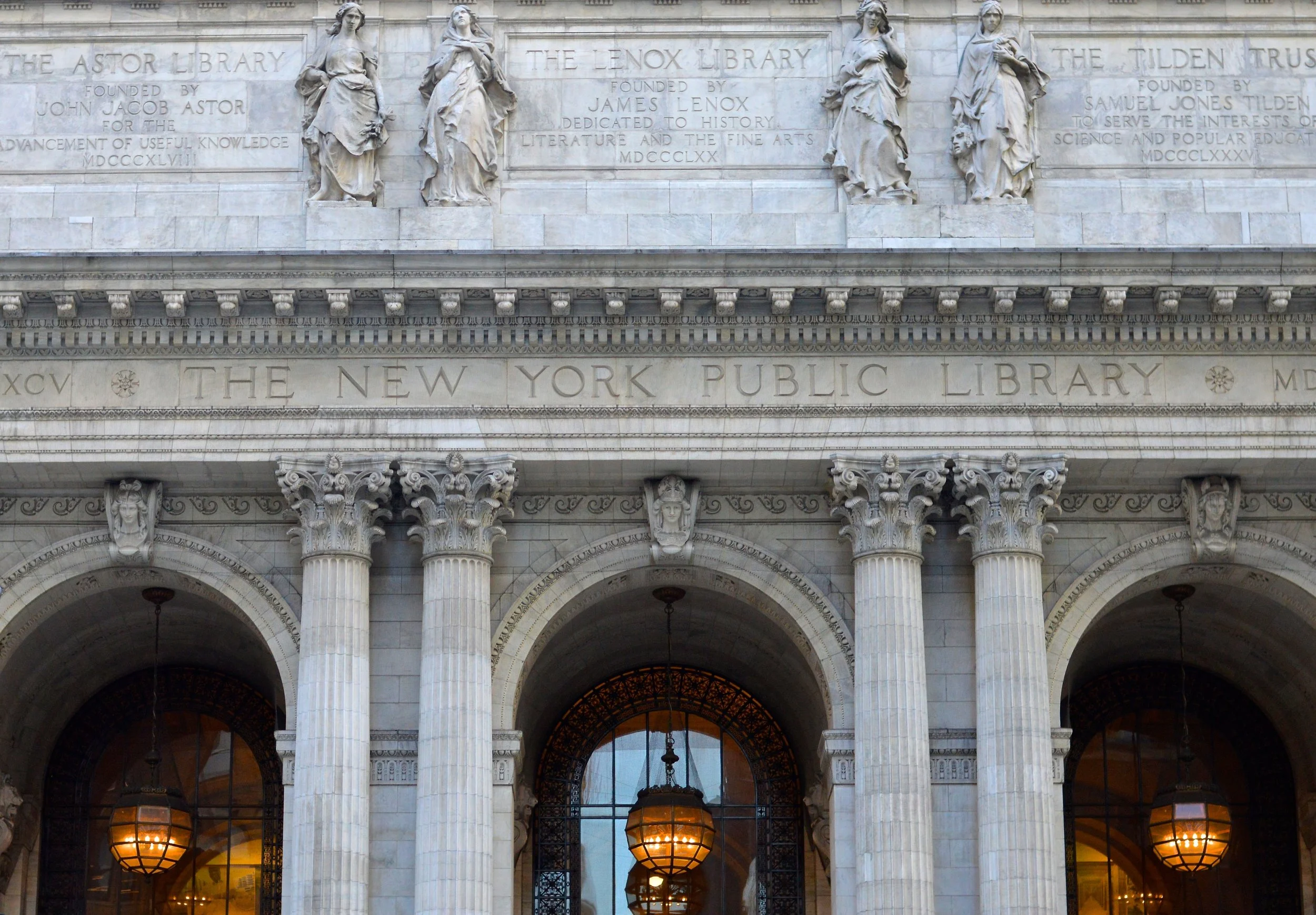 Bryant Park New York Public Library 3.jpg