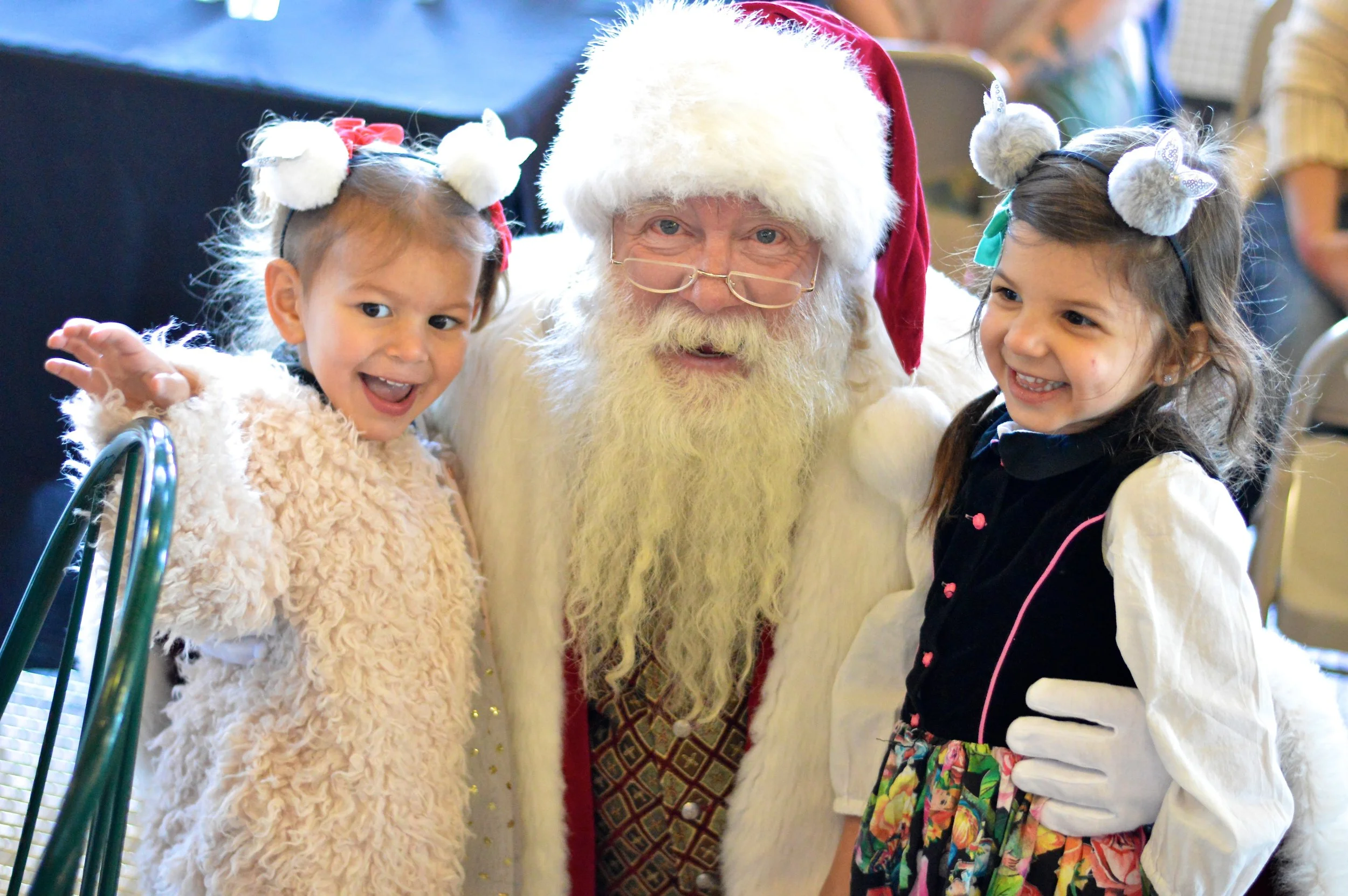 Castle Rock Outlets Santa 3.jpg