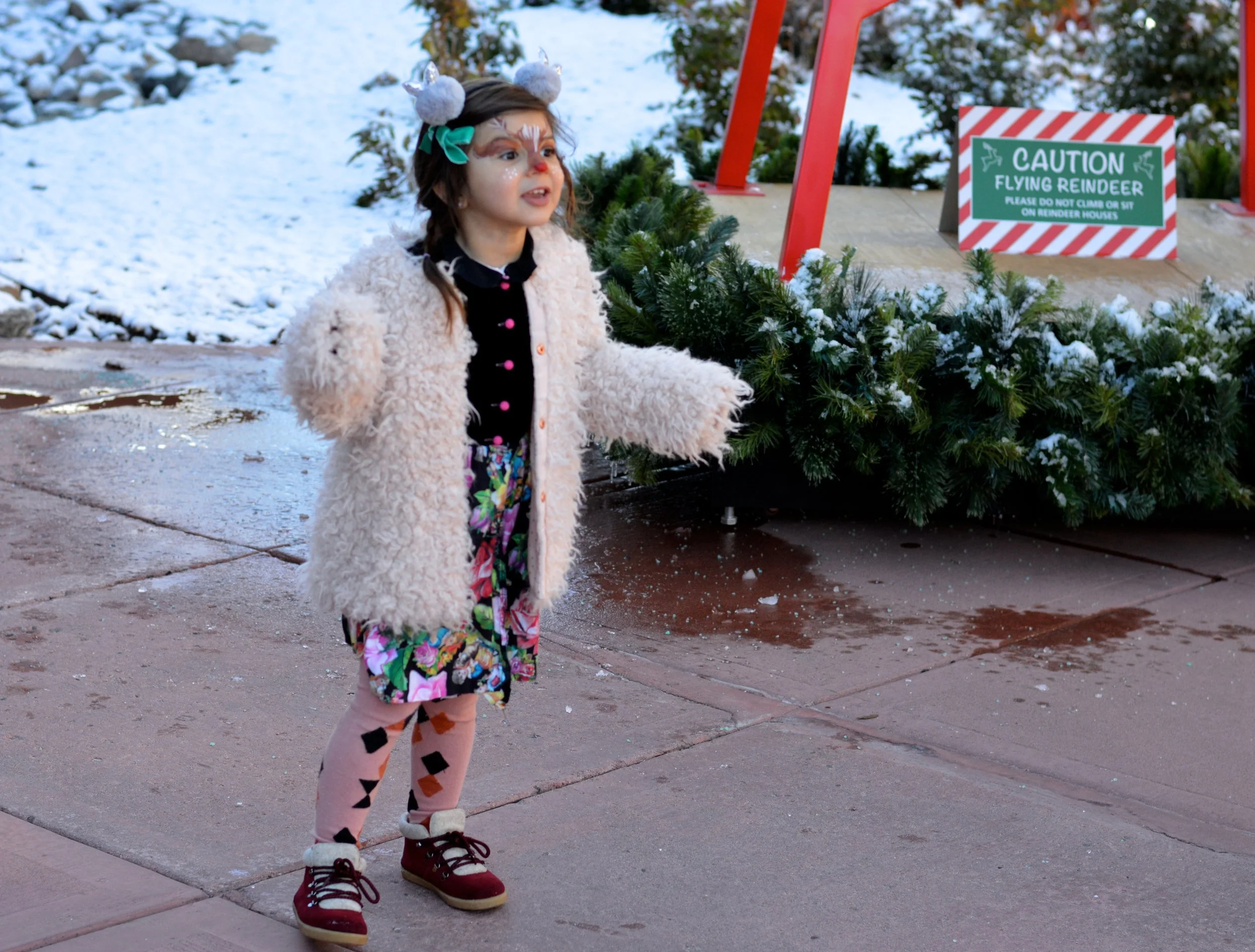 Castle Rock Outlets Santa 12.jpg