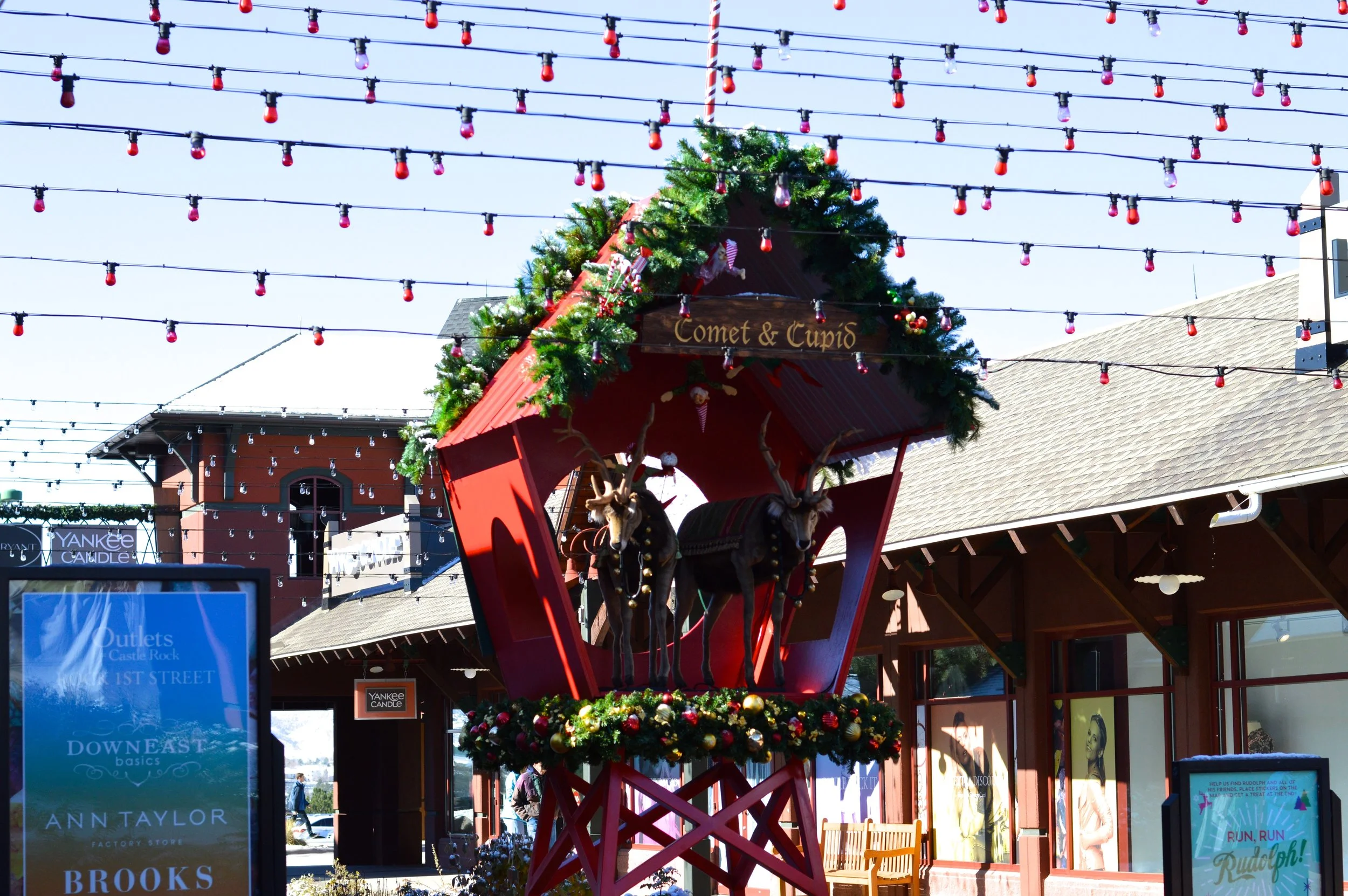 Castle Rock Outlets Santa 11.jpg