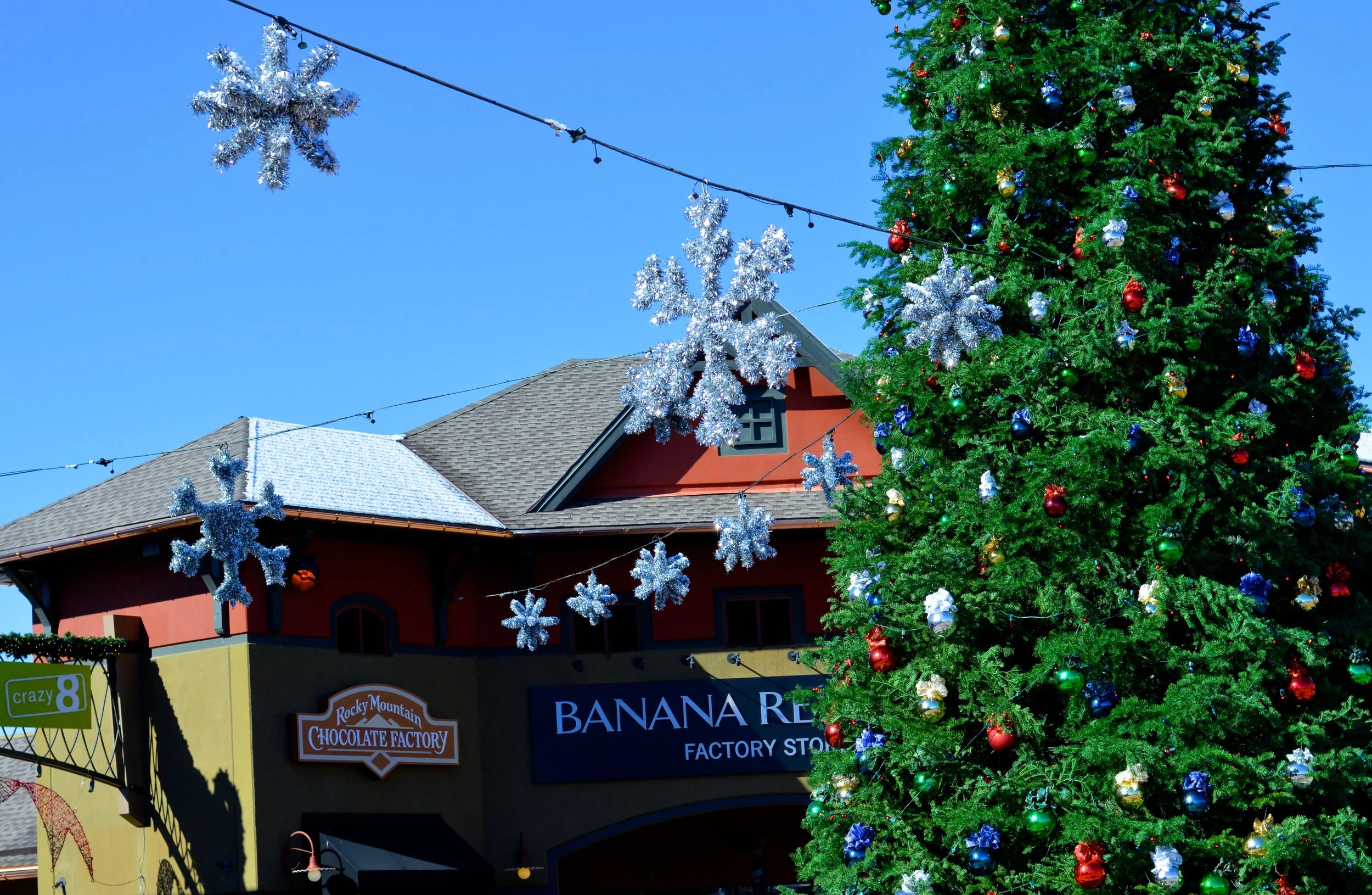 Castle Rock Outlets Santa 30.jpg