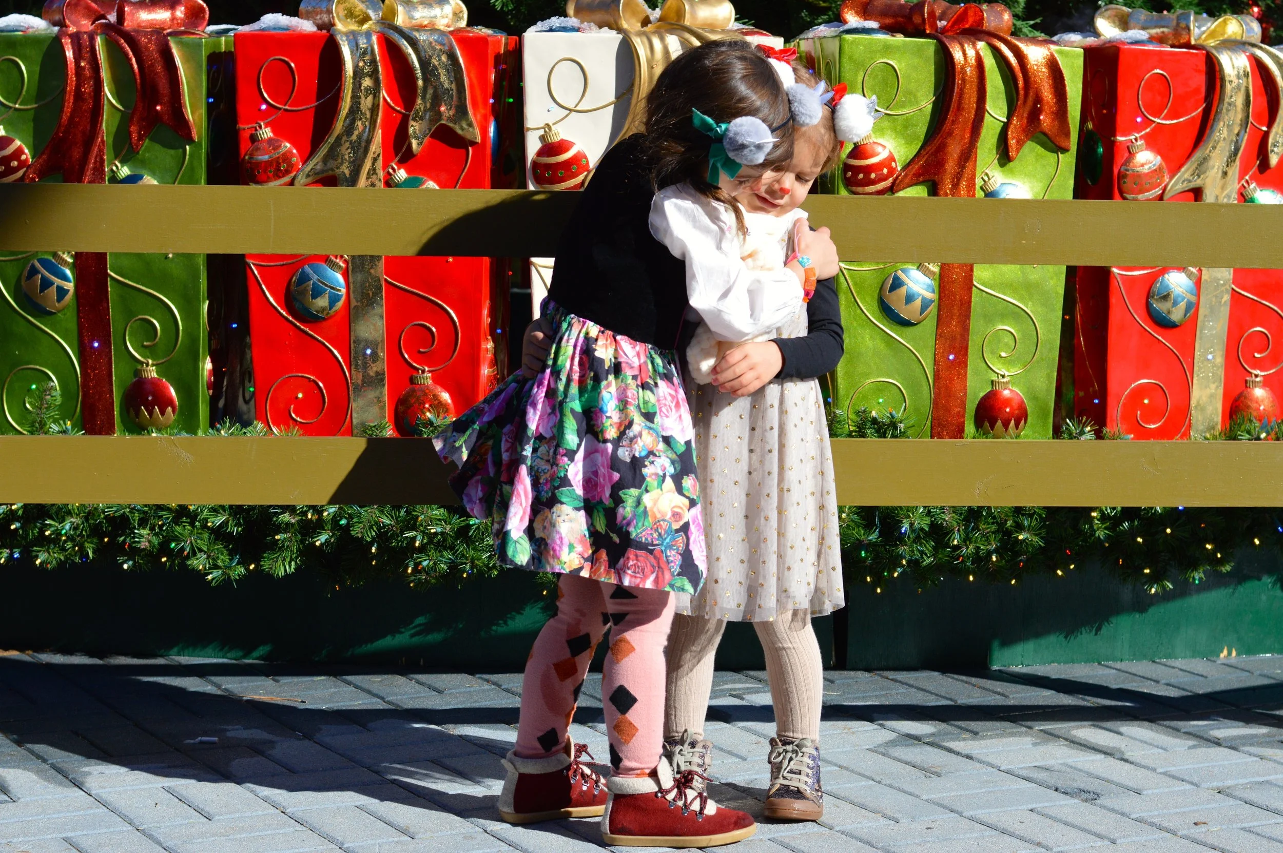 Castle Rock Outlets Santa 32.jpg