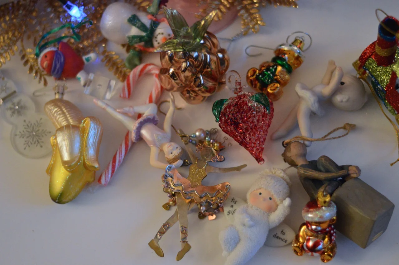 Christmas Decorating Colorado Home 21.jpg