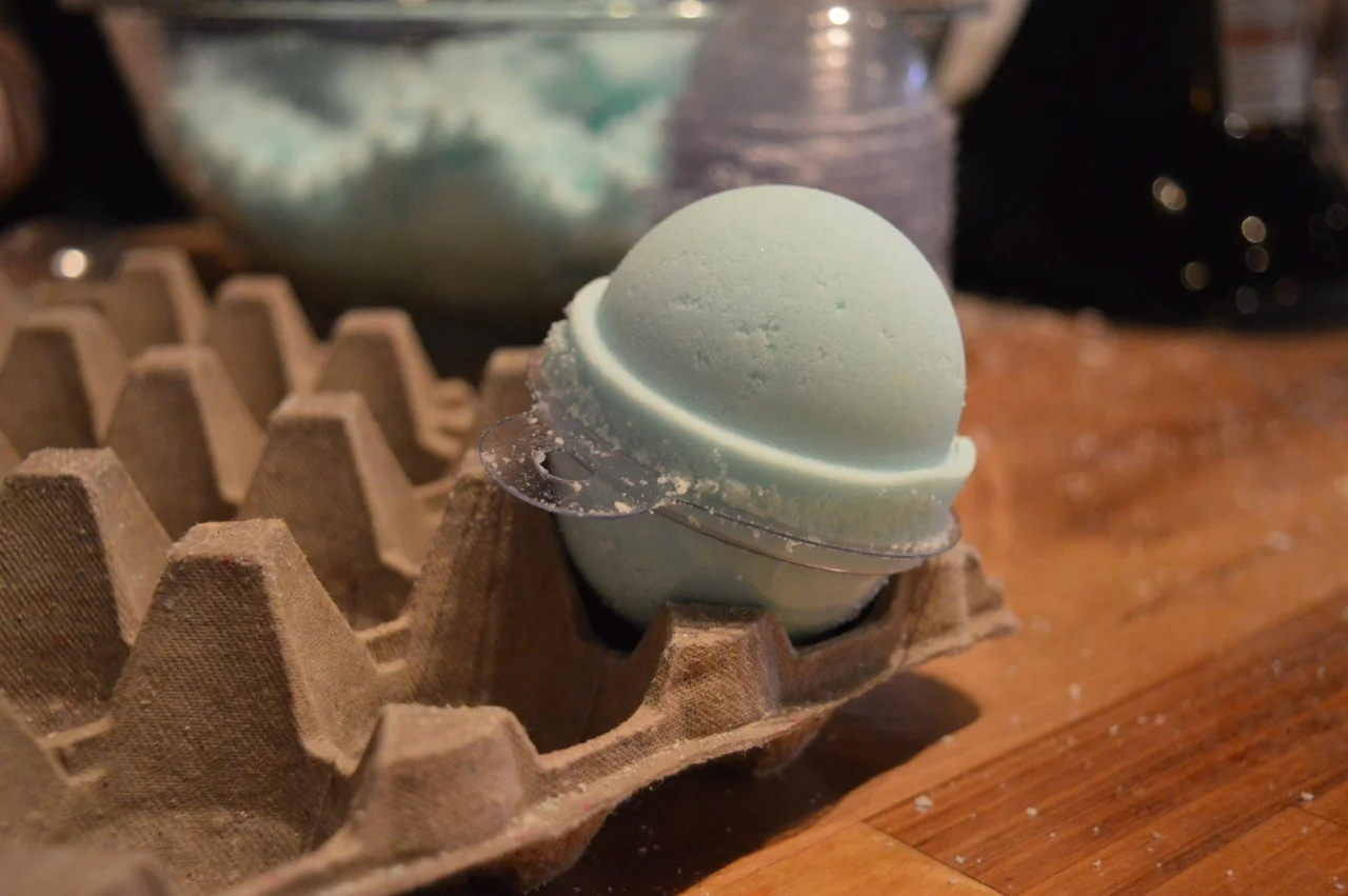 Buff City Soap Castle Rock bath bomb 19.jpg