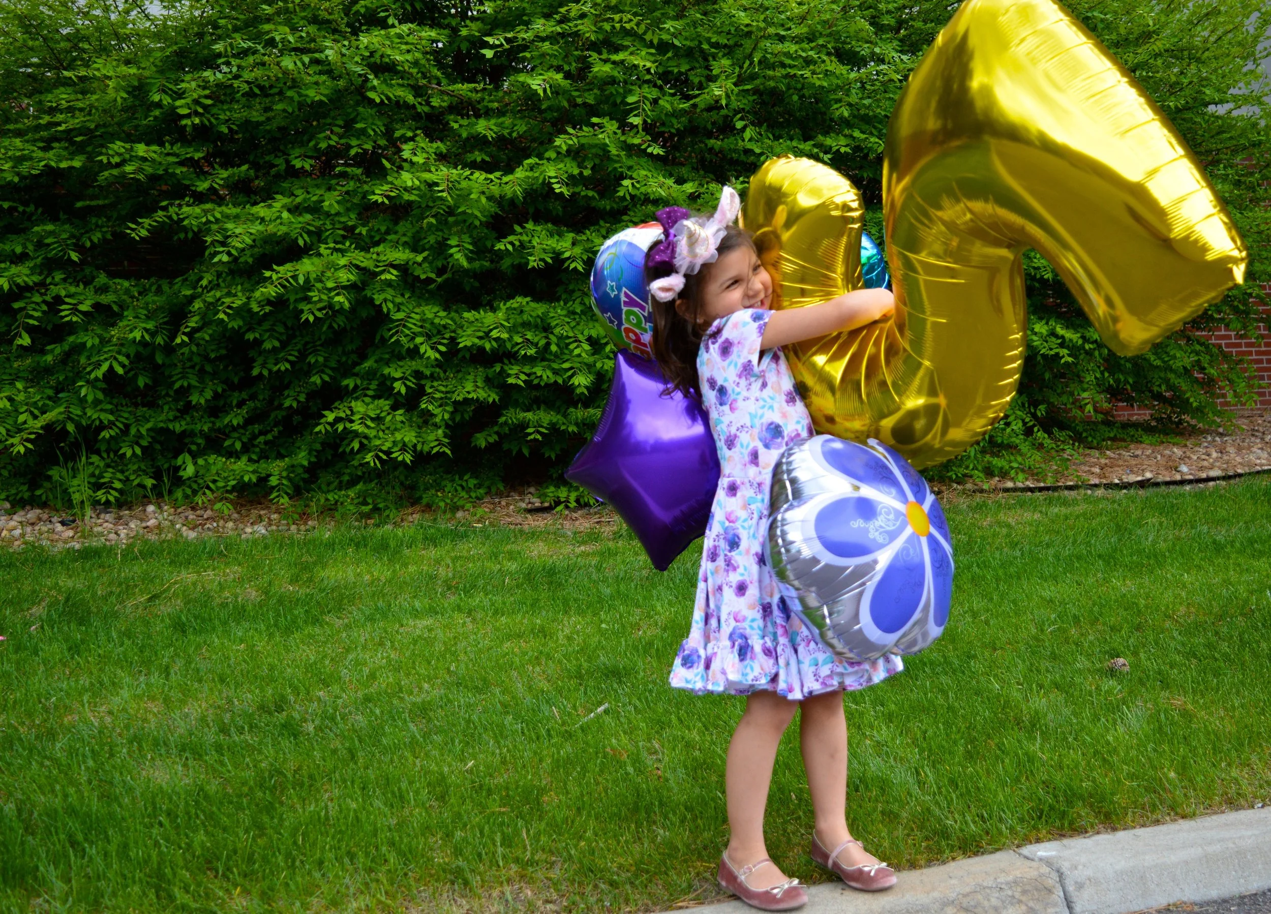 Spider Monkey Birthday Balloons 4.jpg