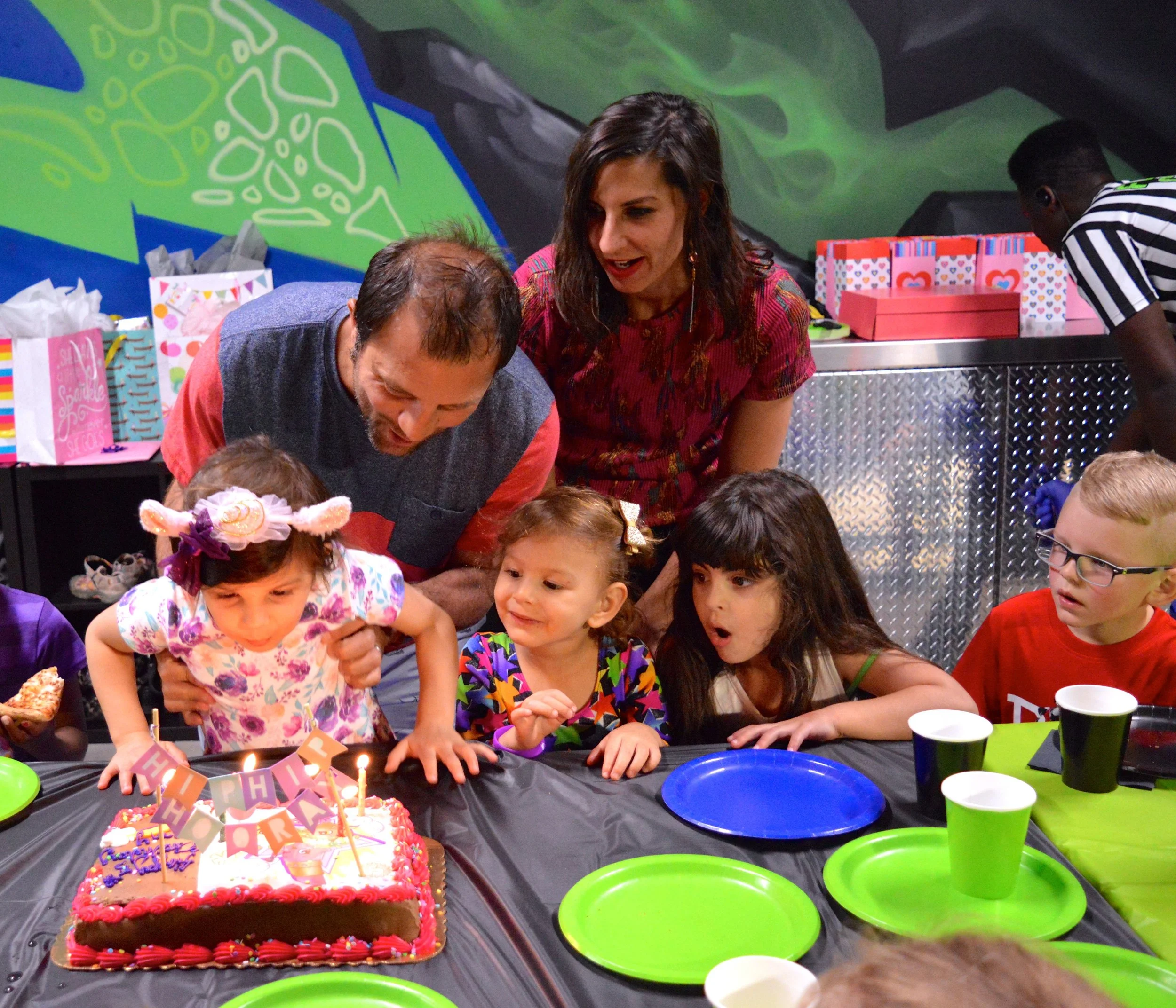 Spider Monkey Birthday Cake.jpg