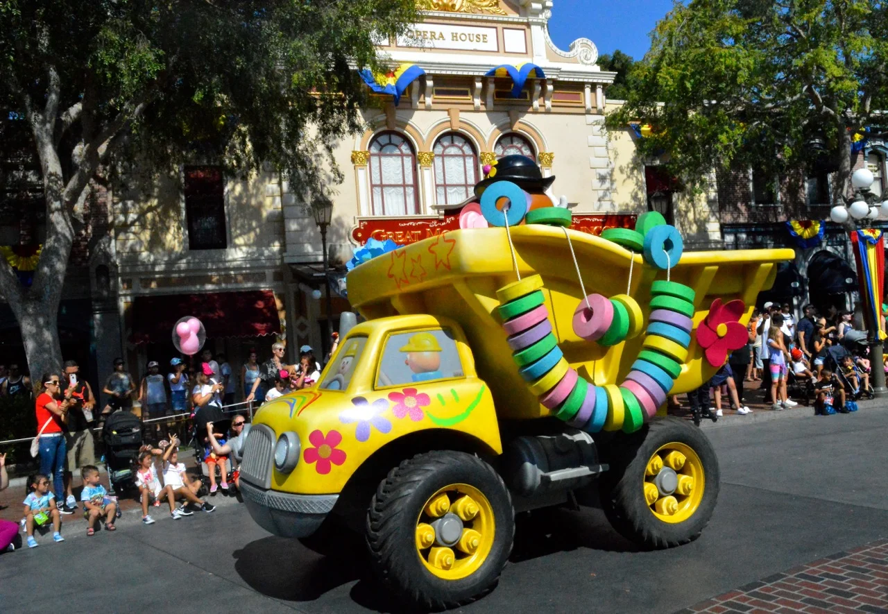Disneyland California Adventureland with Toddlers July 2018 36.jpg
