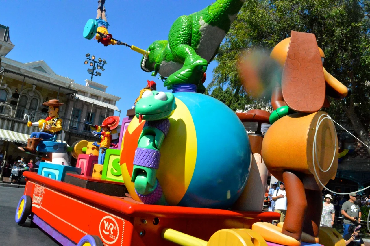 Disneyland California Adventureland with Toddlers July 2018 43.jpg
