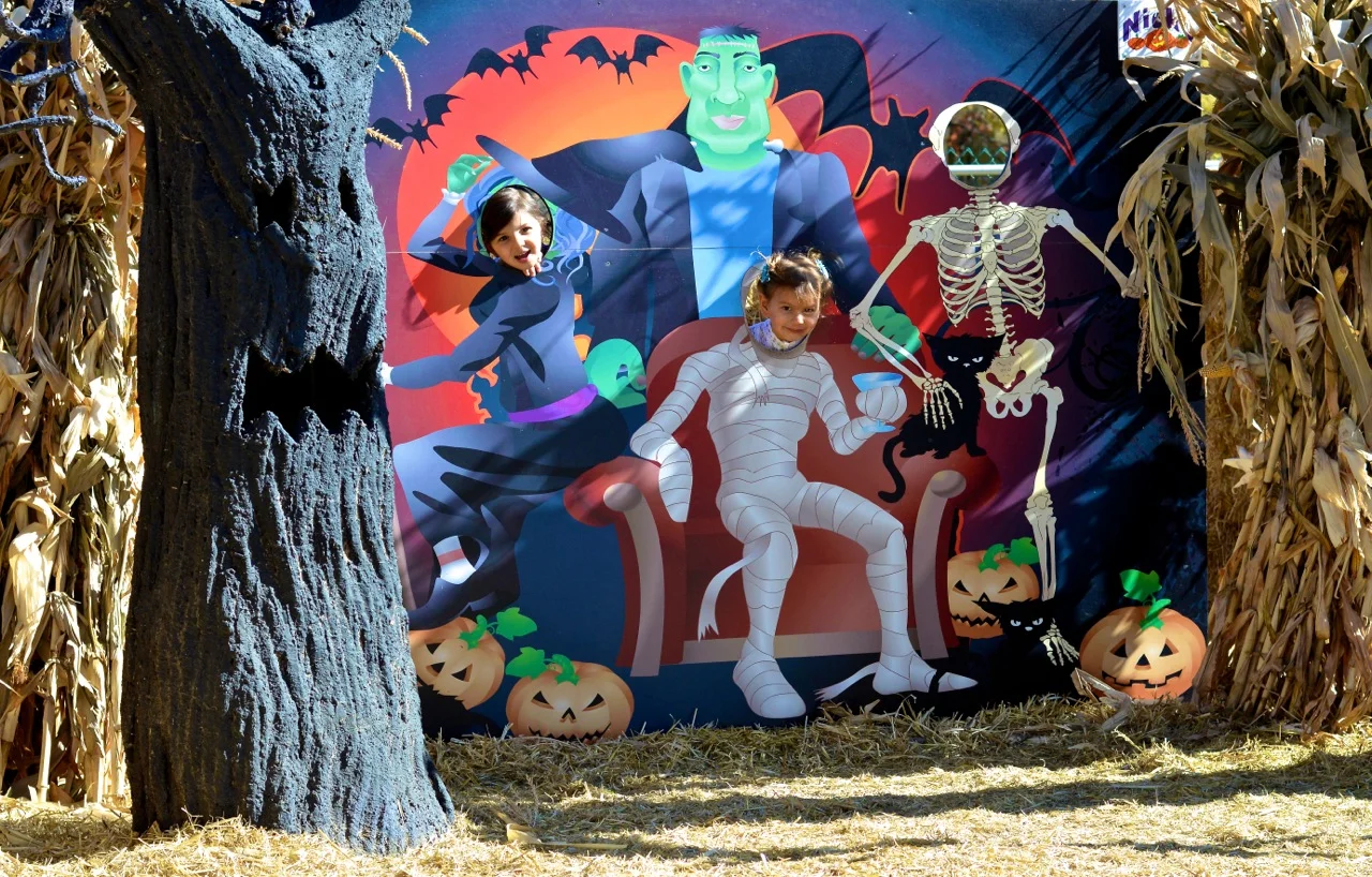 Fall Fest Nick's Garden Center Aurora 12.jpg