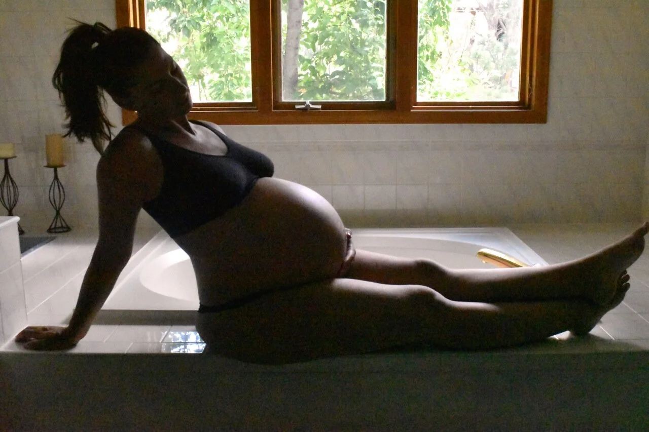 35 weeks pregnant with twins 6.jpg