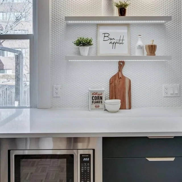 We hope you are all doing well in these challenging times! While our showroom remains closed, we are still available to discuss your #reno projects and prepare quotes. Contact us today for an online consultation. Link in bio. #SencilloYYC

#interiors