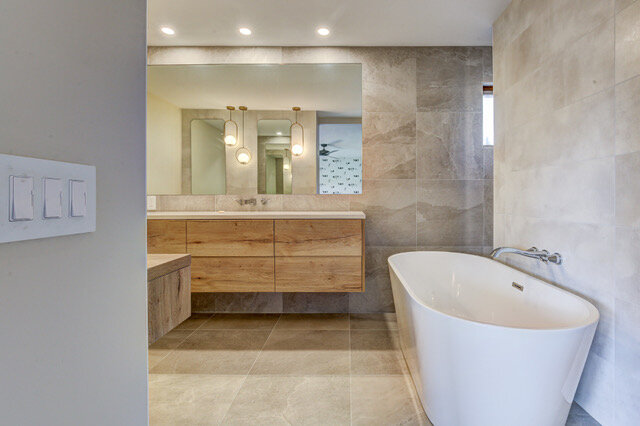 Custom En-Suite