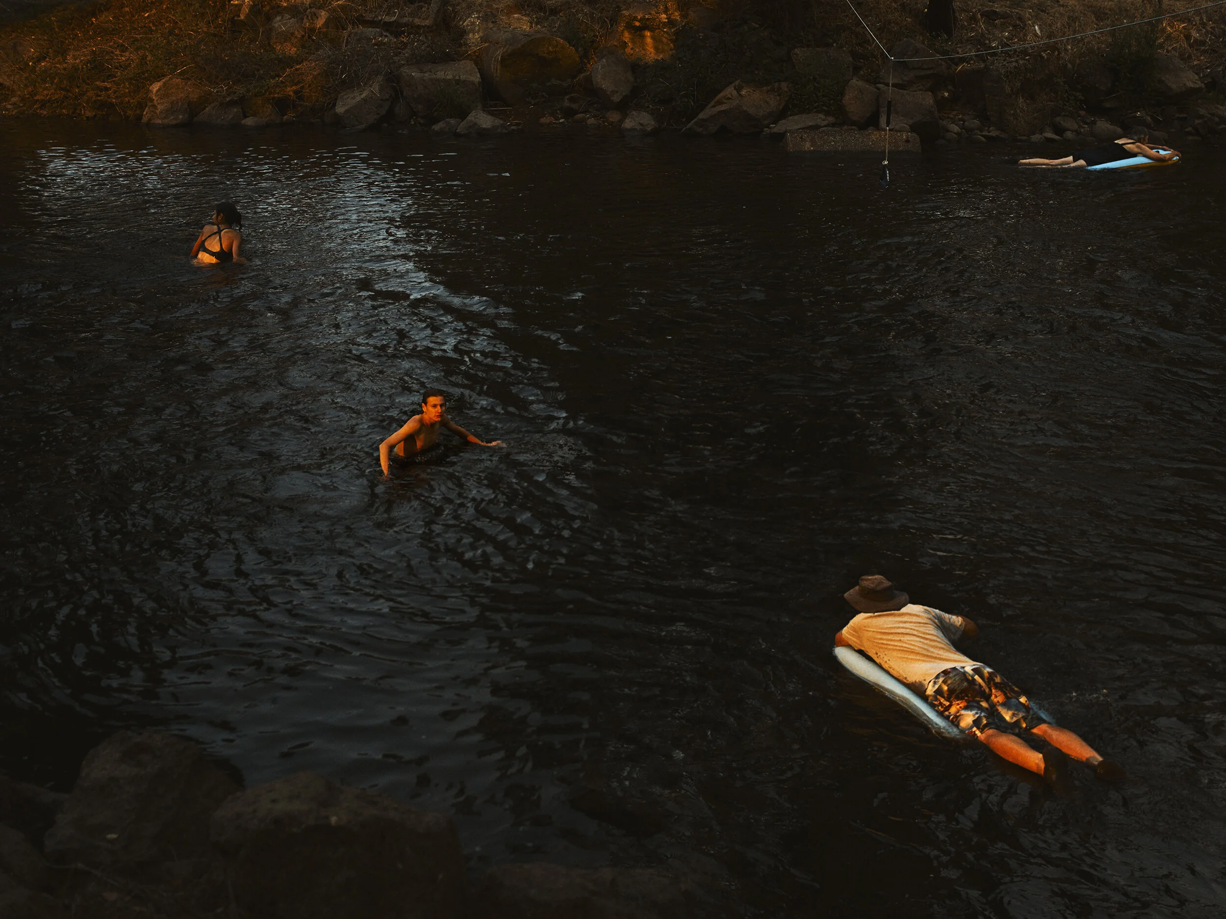 FLOATING_PRINT_5.jpg