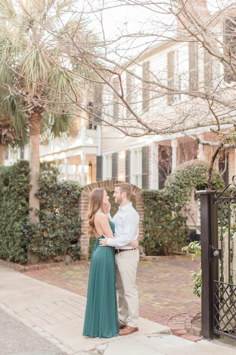 downtown-charleston-engagement-6.jpg