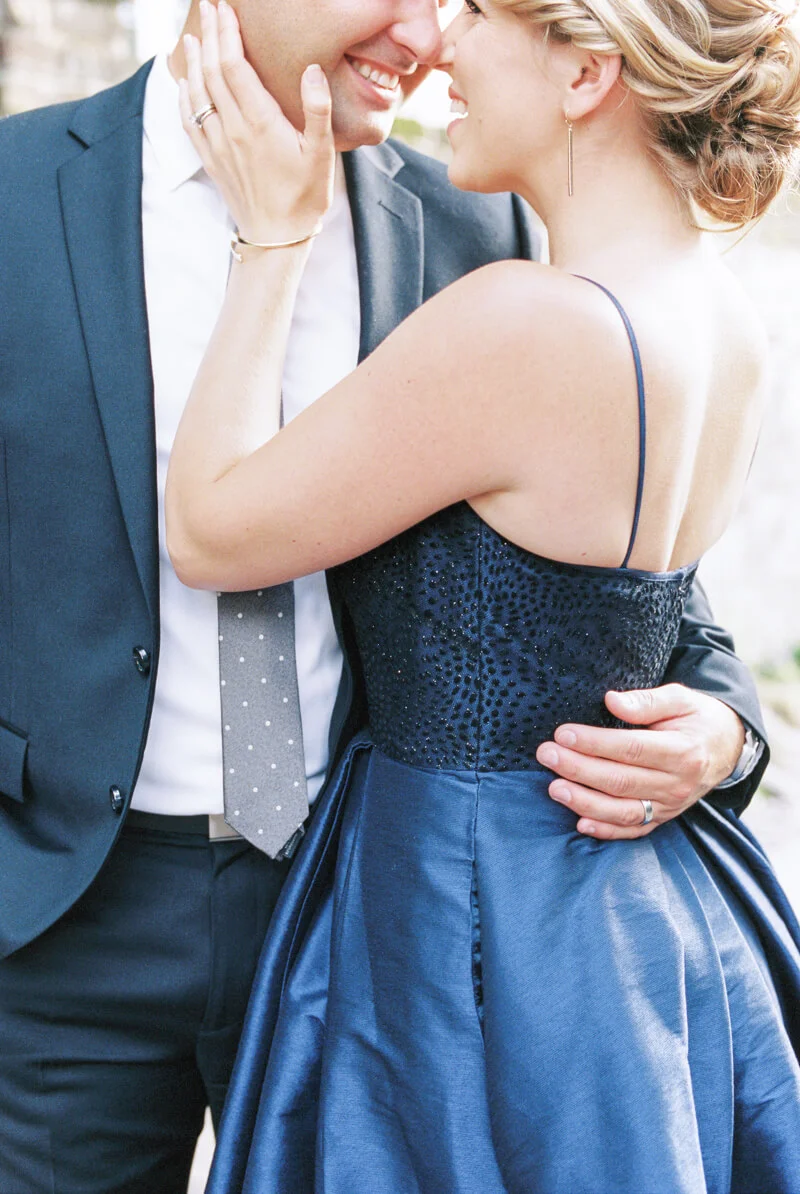 sullivan-island-sc-engagement-photos-5.jpg