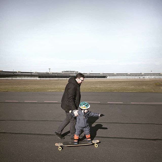 &bull; your daddy's passion for skateboarding arose during his teenage days and until today he loves this sport. he shares so many memories with his board:&nbsp;while skating along berlin's streets he&nbsp;met a few people who we now call very close 