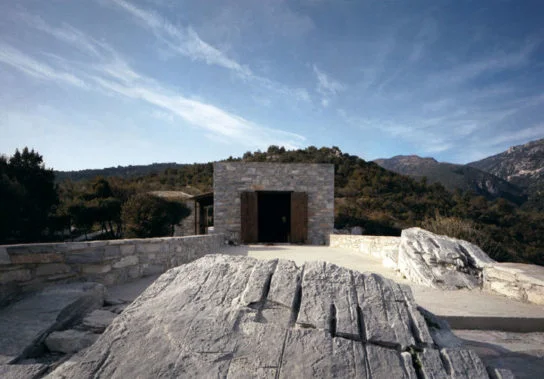 Katerina-Tsigarida-Architects-Primitive-Hut-8