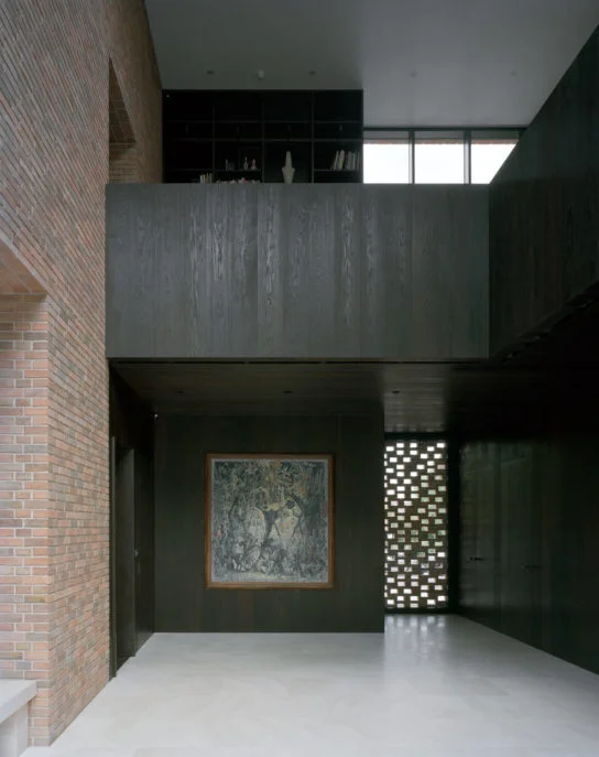 archaic_carmody-groarke11