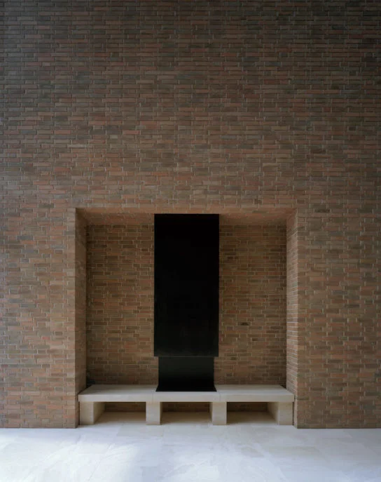 archaic_carmody-groarke12