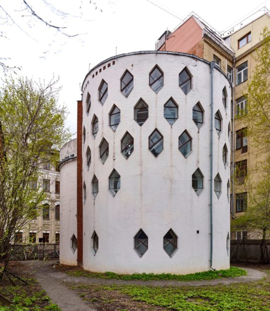 archaic_MelnikovHouse_CemalEmden2-544x627.jpeg