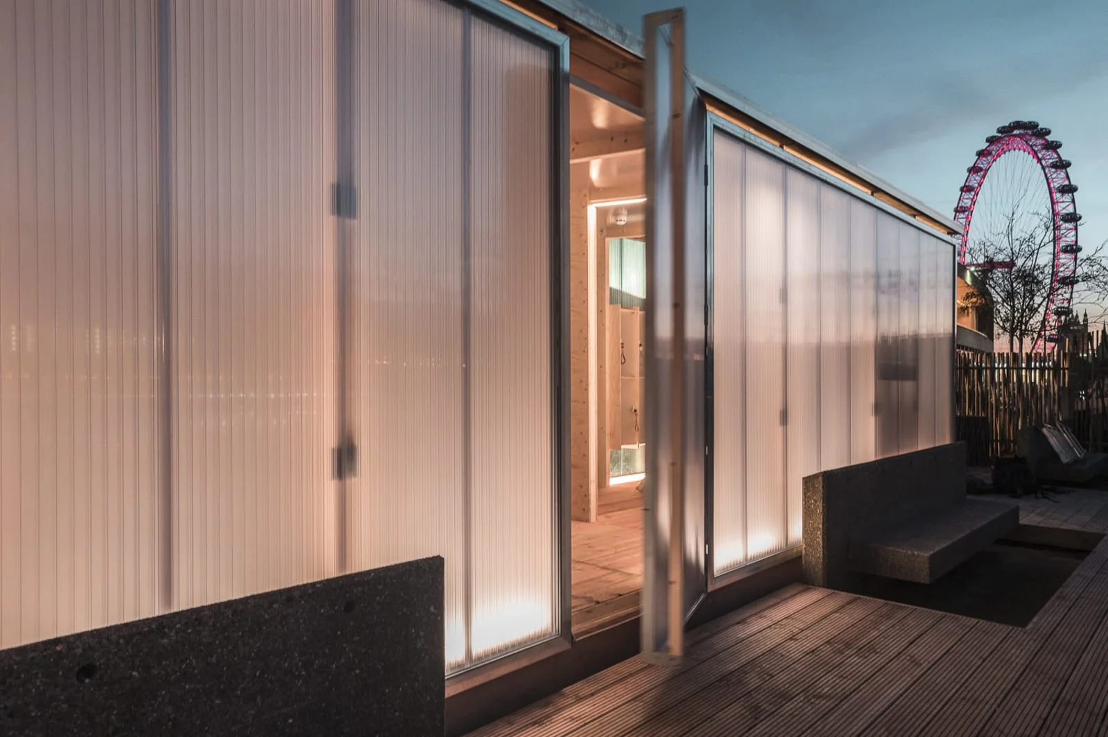 archaic_FinnishRooftopSauna_14.jpg