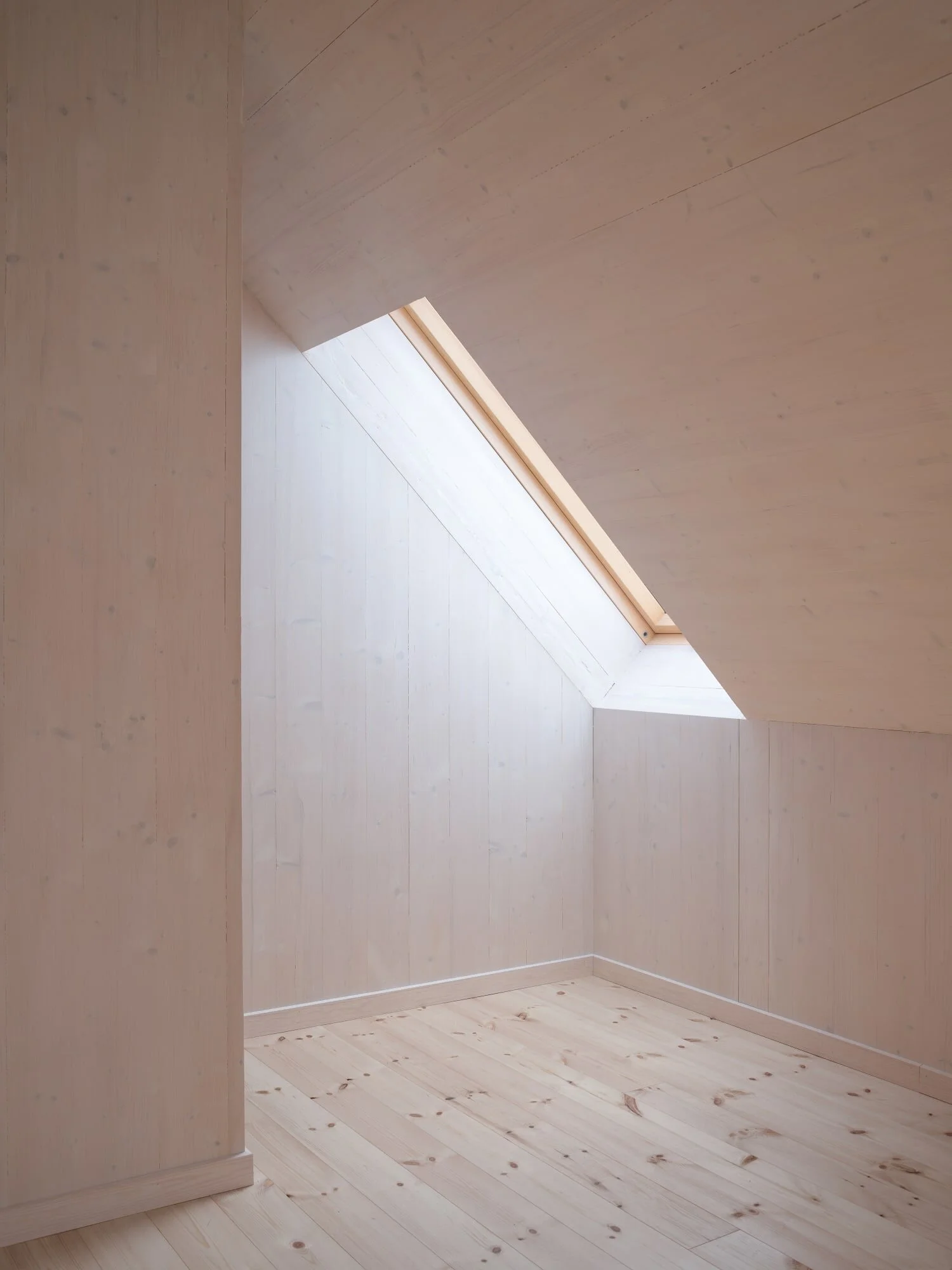 archaic_JimBrunnestom_DalslandCabin_5.jpg