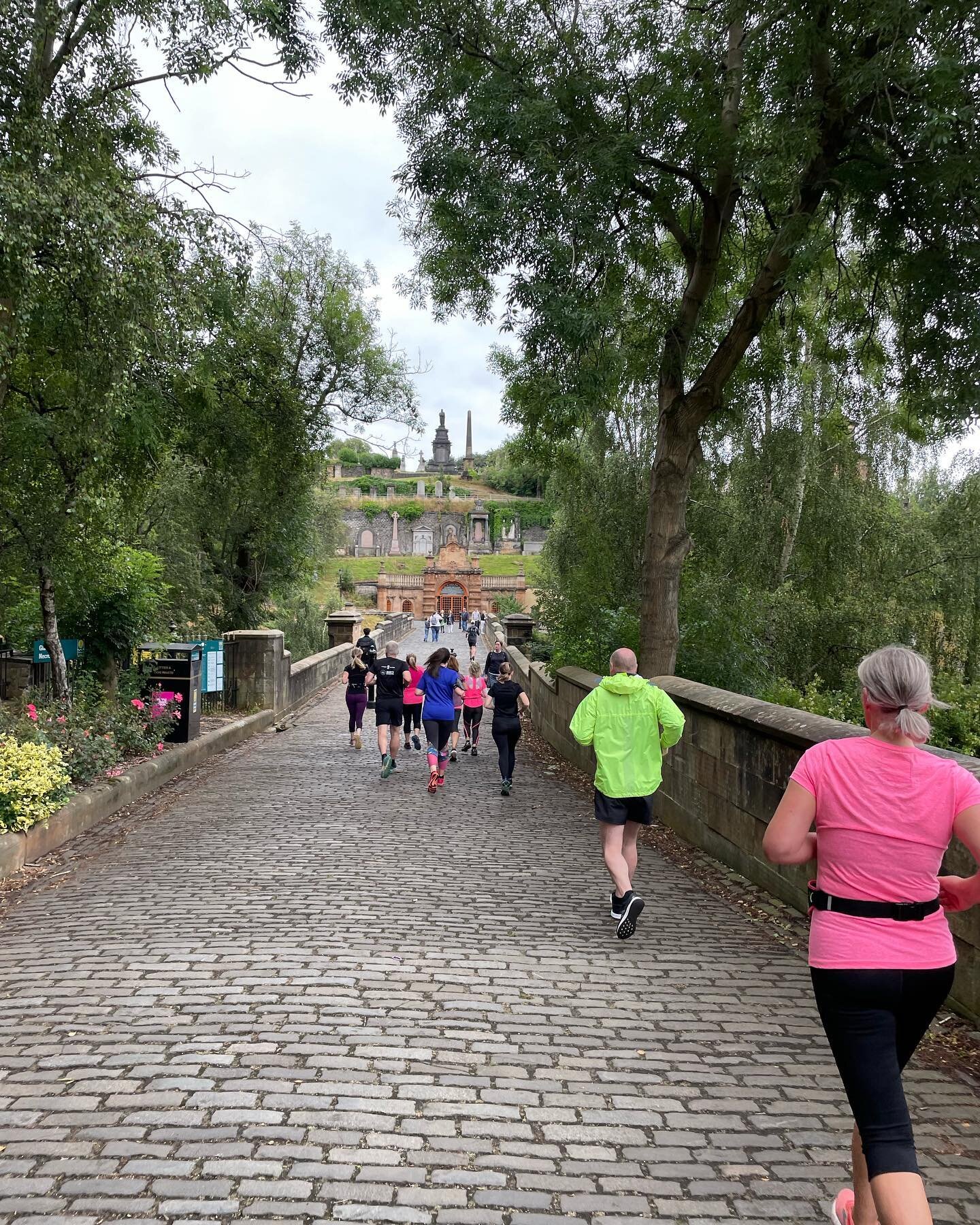 Across the Bridge of Sighs at the Necropolis 🏃🏻&zwj;♀️ 🏃🏻&zwj;♂️