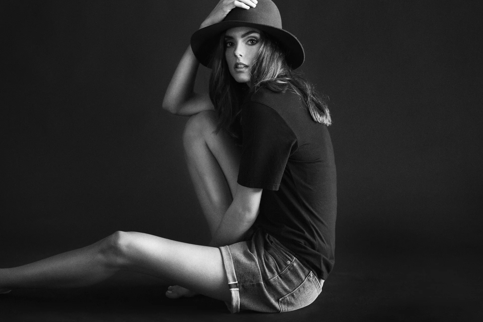 BALDWIN-CrewBlack-JonesShort-SantaBarbara-LOOKBOOK2412.jpg