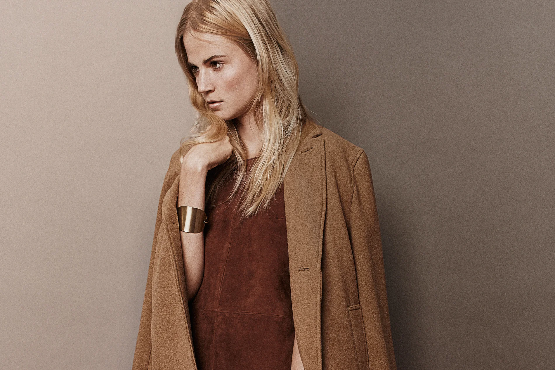 STANDARD-FALL-1510559.jpg