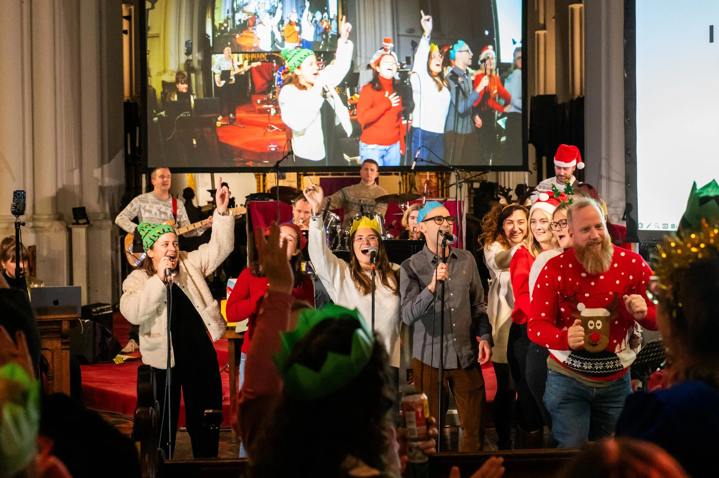 25_12_06 ORGANOKE 18 XMAS TL SAT_458.jpeg
