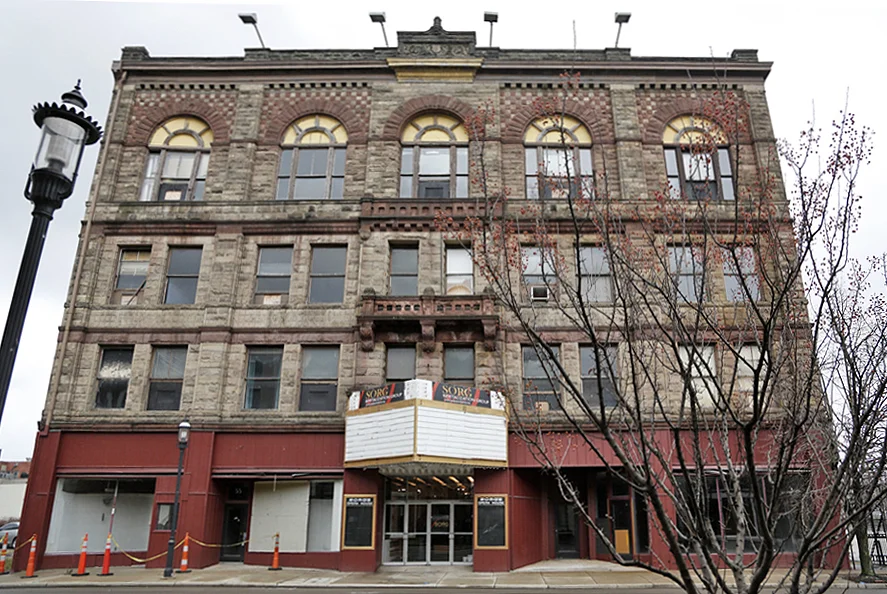 FACADE_Ab.jpg