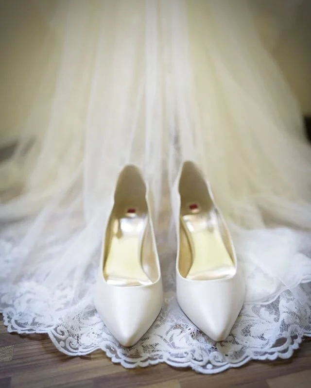 In der Hochzeitssaison 2020 warten wieder wundervolle Paare und Trauungen auf mich! Ich freue mich schon sehr! 🥂✨ #freietrauung #hochzeit2020 #allyouneedislove #weddinginspiration #traudichfrei #weddingdress