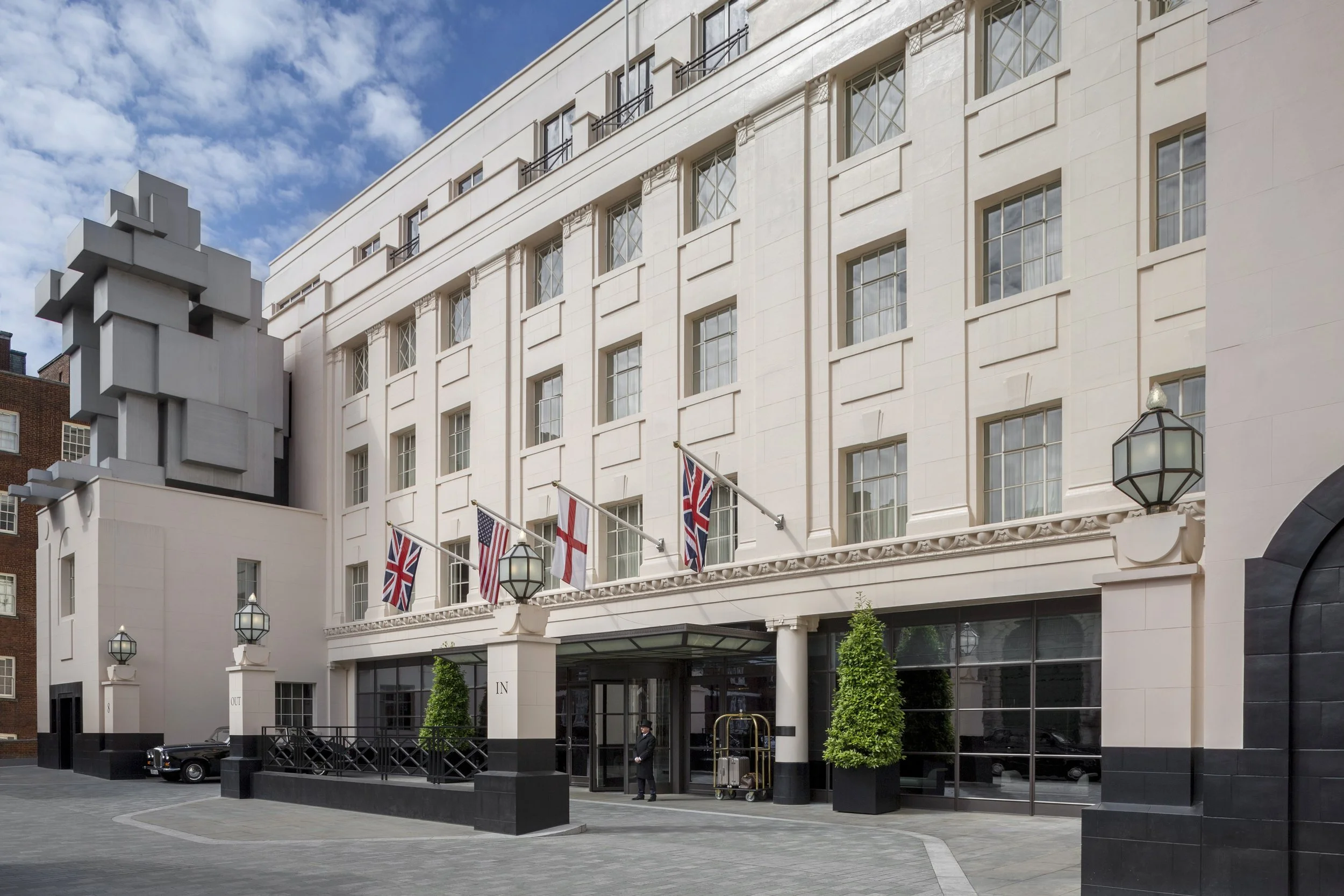 HOTEL REVIEW: THE BEAUMONT HOTEL, BROWN HART GARDENS