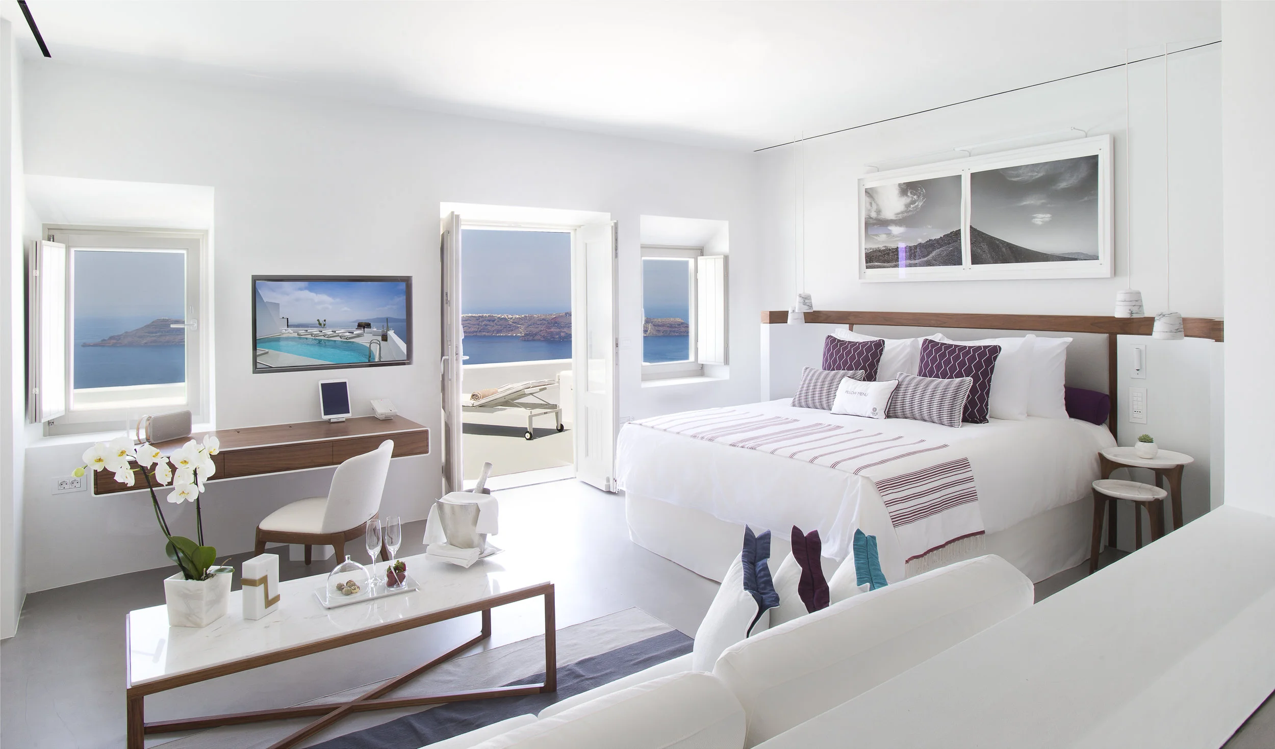 Grace Santorini - Grace Suite