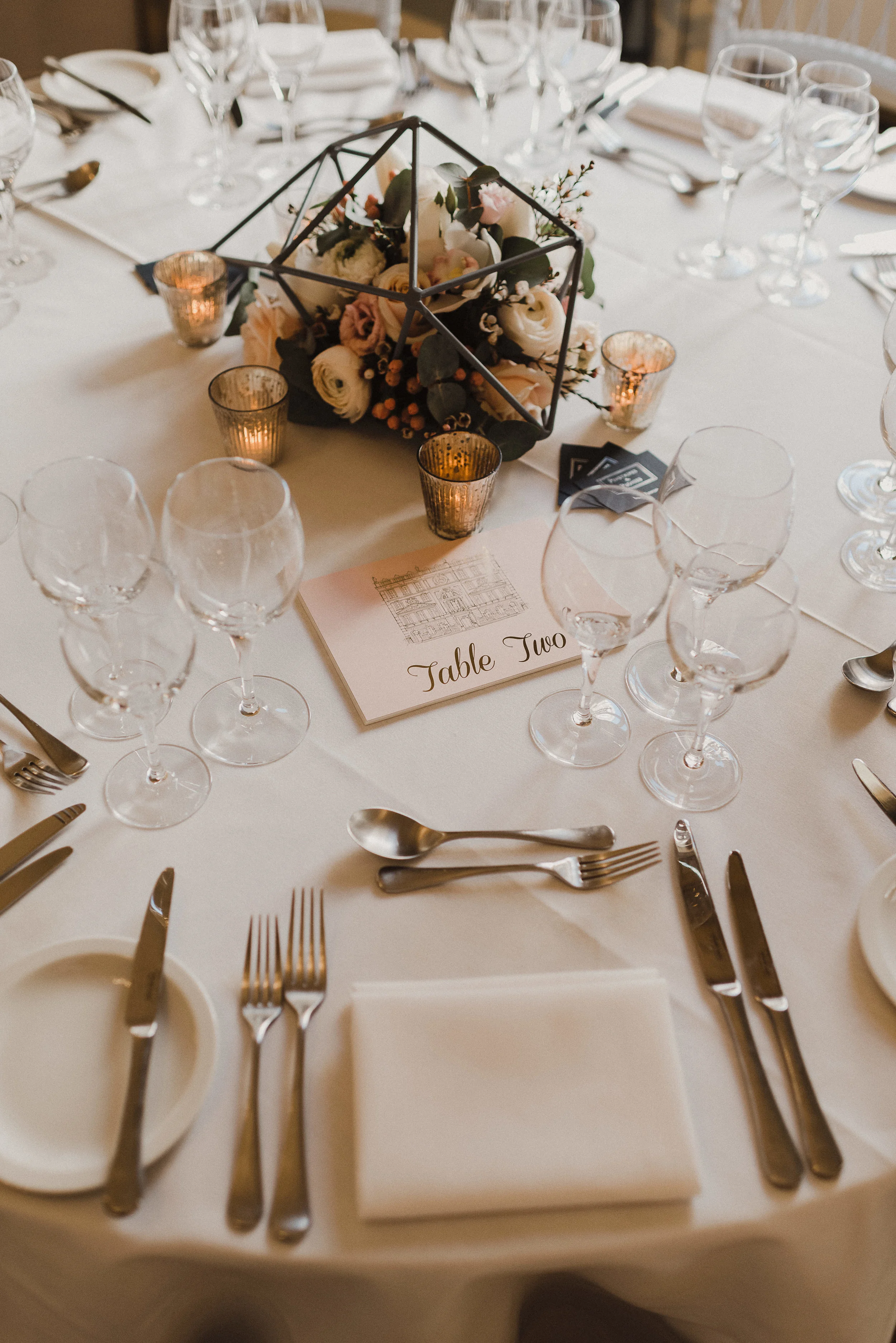 MAYFAIR WEDDING VENUE OF THE MONTH: DARTMOUTH HOUSE, CHARLES STREET